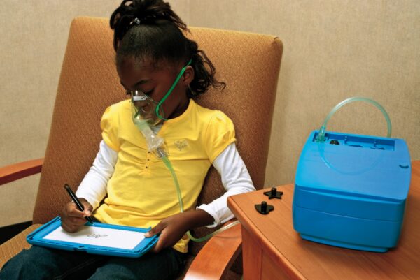 ProductImageItem3344_2000.jpg Nebulizador pediatrico John Bunn